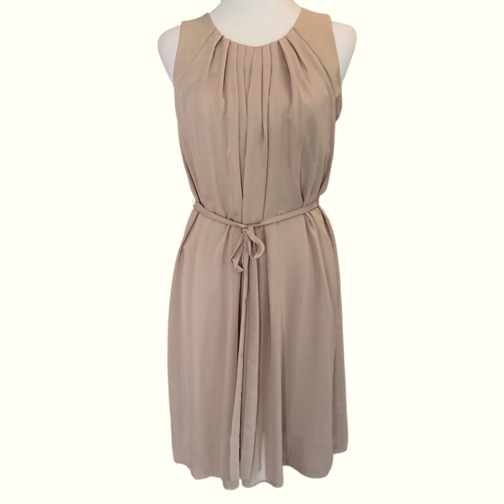 Vera Wang Dress Women's‎ Size Small Beige Sleeveless Belted Sheer & Lined